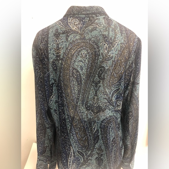 SLOAN SHEER LONG SLEEVE BUTTONS DOWN BLOUSE IN SIZE 16 IN LONG SLEEVES - Picture 4 of 11